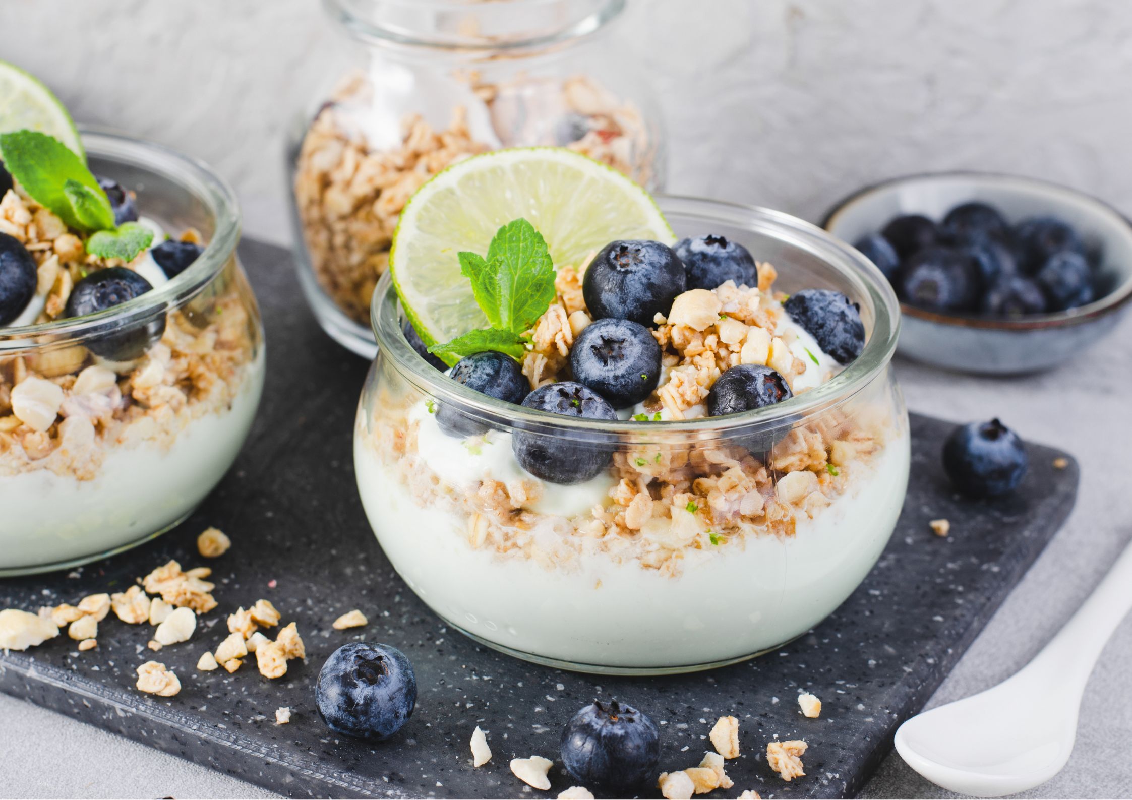 fitnutrijoy-blogartikel-brainfood-02 Jogurt Granola Heidelbeeren im Glas